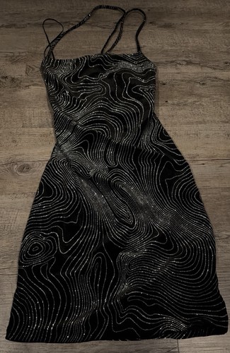 Minikleid der farbe schwarz - in,